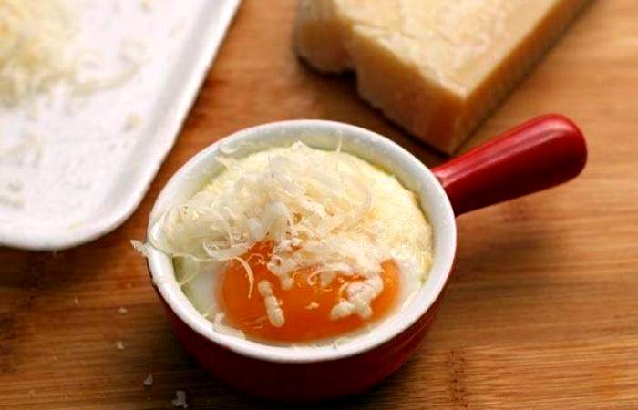 Рецепт Яичница с помидорами и сыром в духовке  шаг-4