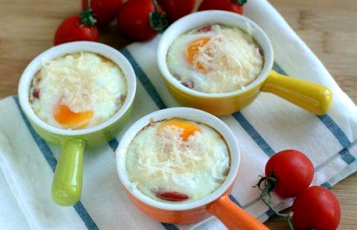 Рецепт Яичница с помидорами и сыром в духовке шаг-5
