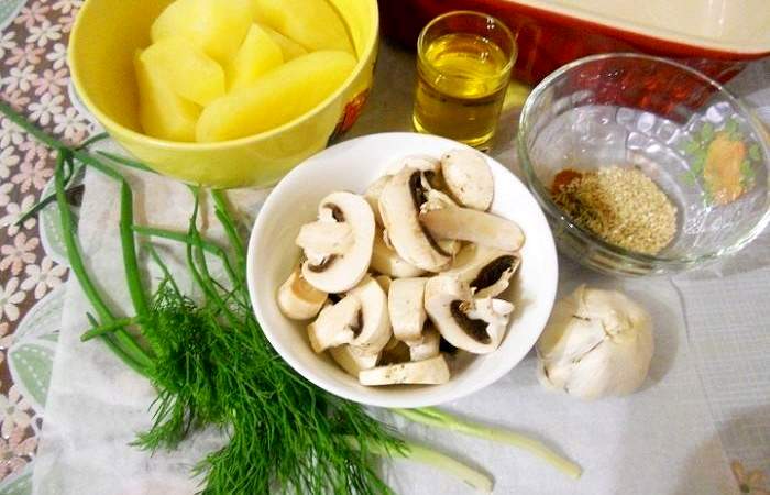 Рецепт Запеченный картофель с грибами шаг-1