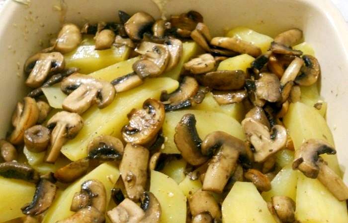 Рецепт Запеченный картофель с грибами  шаг-4