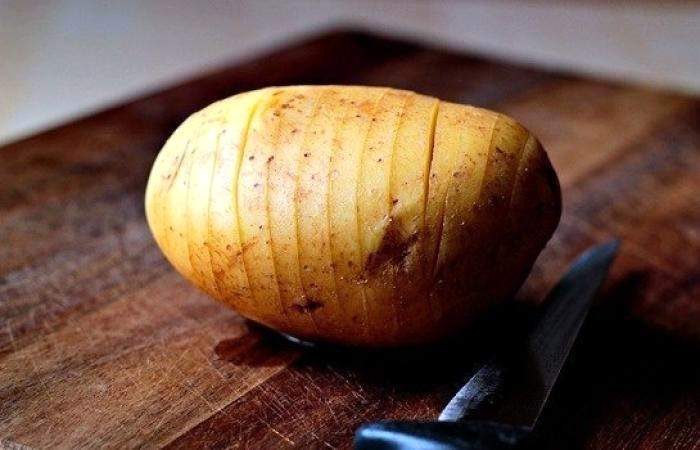 Рецепт Запеченный картофель с сыром шаг-1