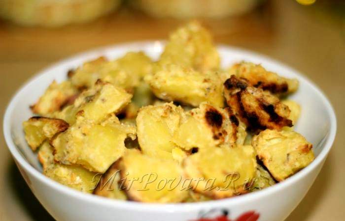 Рецепт Запеченный картофель в сметане в духовке шаг-9