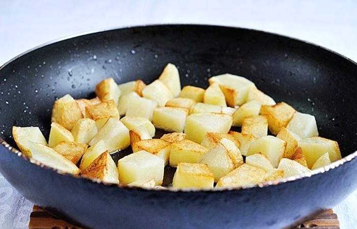 Рецепт Жареная картошка с печенью  шаг-2
