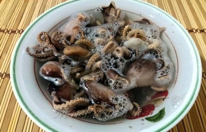 Рецепт Жареные осьминоги в чесночно-соевом маринаде  шаг-2
