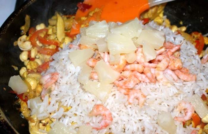Рецепт Жареный рис по-тайски с курицей шаг-6