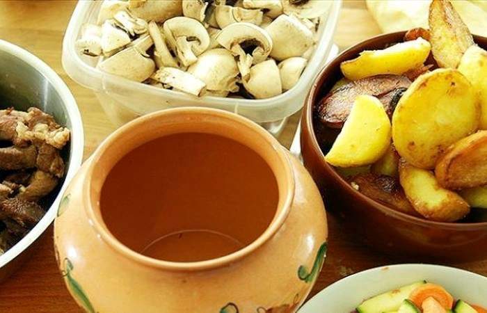 Рецепт Жаркое из баранины и овощей в горшочках шаг-11