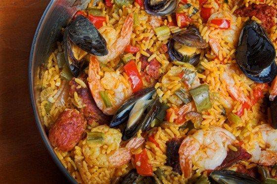Рецепт Быстрая паэлья с колбасой и морскими гадами Готовим Мясо Быстрая паэлья с колбасой и морскими гадами