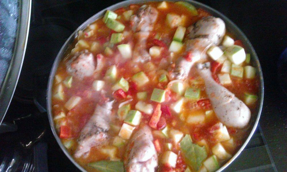 Куриные ножки с кабачками в духовке рецепт с фото