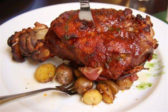 Рецепт Свиная рулька в пиве с отварным картофелем Готовим Мясо Свиная рулька в пиве с отварным картофелем