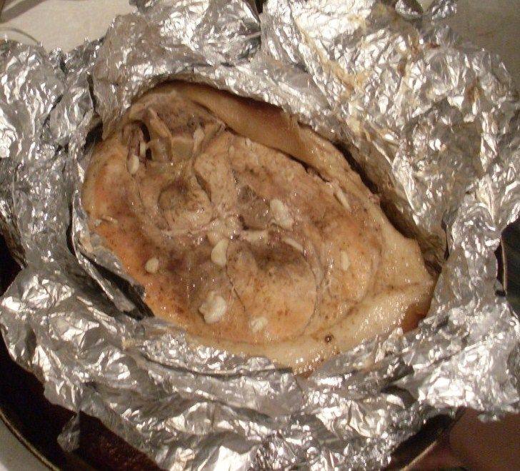 Рецепт Свинина в фольге со специями и чесноком Готовим Мясо Свинина в фольге со специями и чесноком