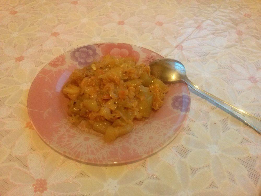 Рецепт Тушеная капуста с кабачком Готовим Вегетарианские Тушеная капуста с кабачком