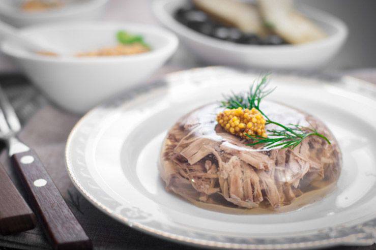 Рецепт Холодец из говядины и свиных ножек Готовим Мясо Холодец из говядины и свиных ножек
