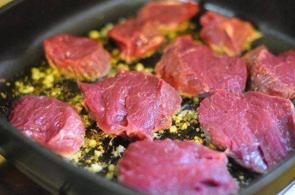 Рецепт Филе-миньон из говядины с овощами шаг-3