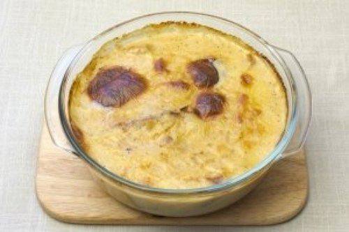 Рецепт Говядина под сметанно-сырным соусом шаг-7