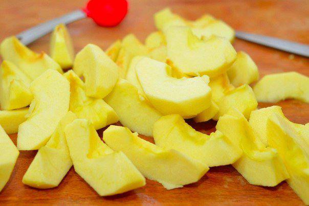 Рецепт Курица с яблоками и шалфеем шаг-6
