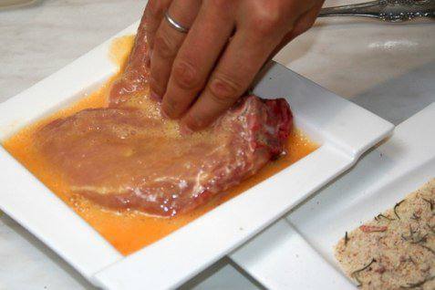 Рецепт Отбивные из свинины с специями шаг-5
