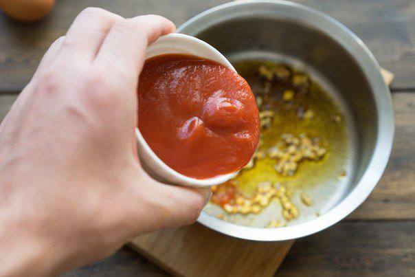 Рецепт Тефтели в остром томатном соусе  шаг-2
