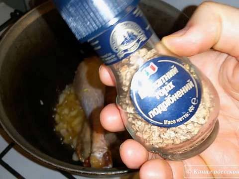 Рецепт «Красная картошка» или тушёный картофель с мясом в томатном соусе шаг-6