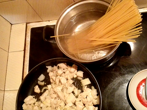 Рецепт Мясная подливка со спагетти шаг-5