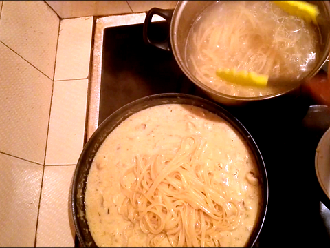 Рецепт Мясная подливка со спагетти шаг-6