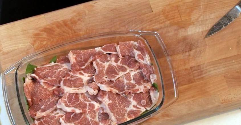 Рецепт Бабка из свинины под пошехонским сыром шаг-5