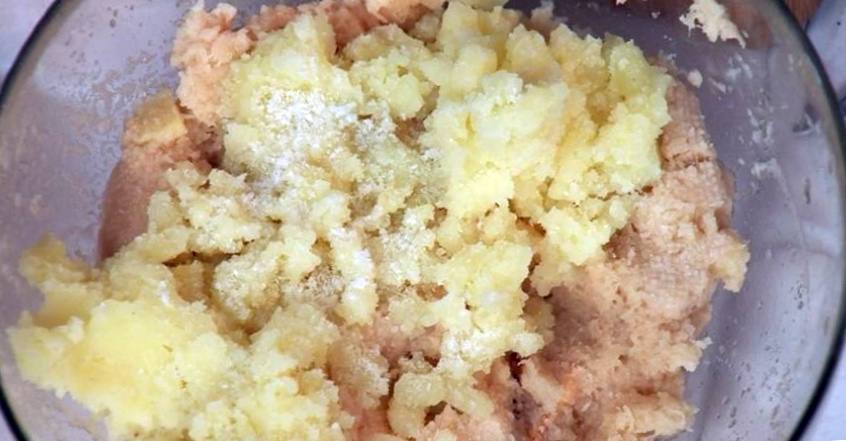 Как приготовить рецепт Котлеты из отварного картофеля с ветчиной