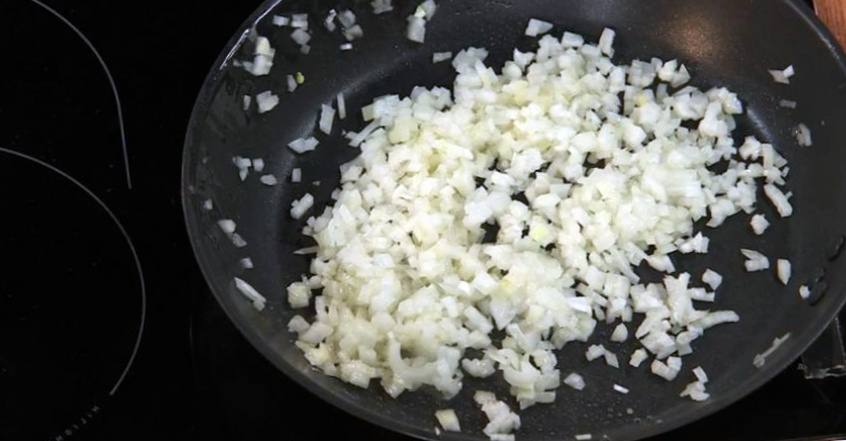 Рецепт Домашние тефтели с рисом шаг-1