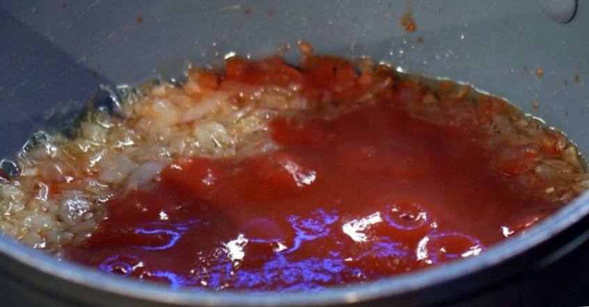 Рецепт Говядина с картофелем и томатным соусом шаг-3