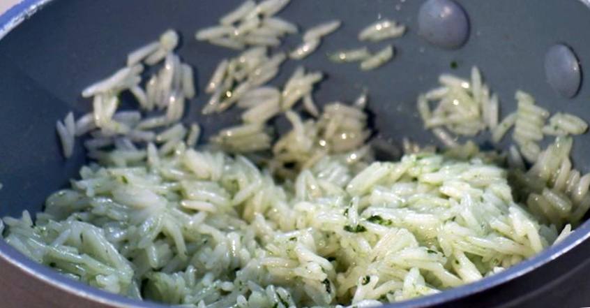 Рецепт Говядина в ежевичном соусе с ароматным рисом шаг-5