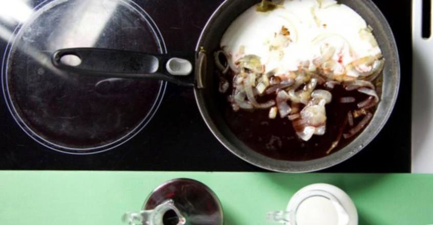 Рецепт Ребрышки в йогуртово-винном соусе шаг-3