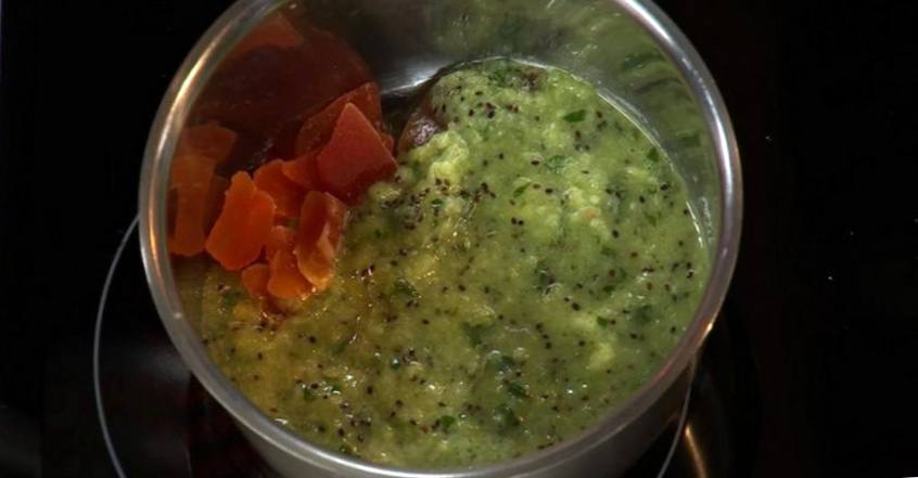 Рецепт Рулетики из телятины с соусом из киви и папайи  шаг-4