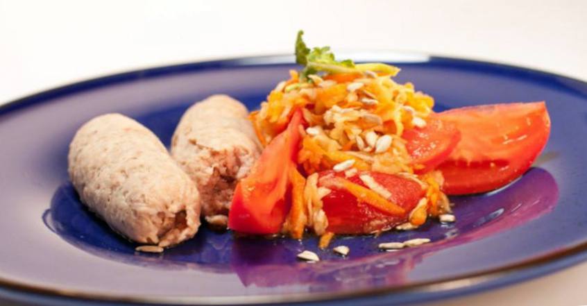 Рецепт Сосиски в стиле лайт с салатом из кольраби шаг-6