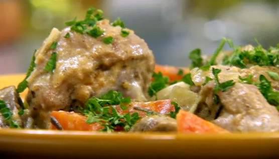Рецепт Индейка, тушенная в сливках Готовим Мясо Индейка, тушенная в сливках