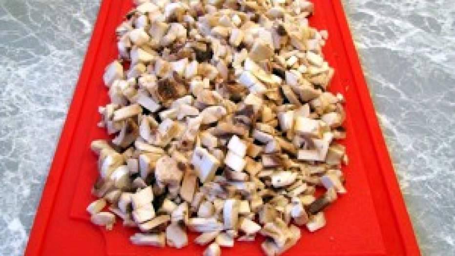 Рецепт Котлеты из индейки, нафаршированные грибами  шаг-2