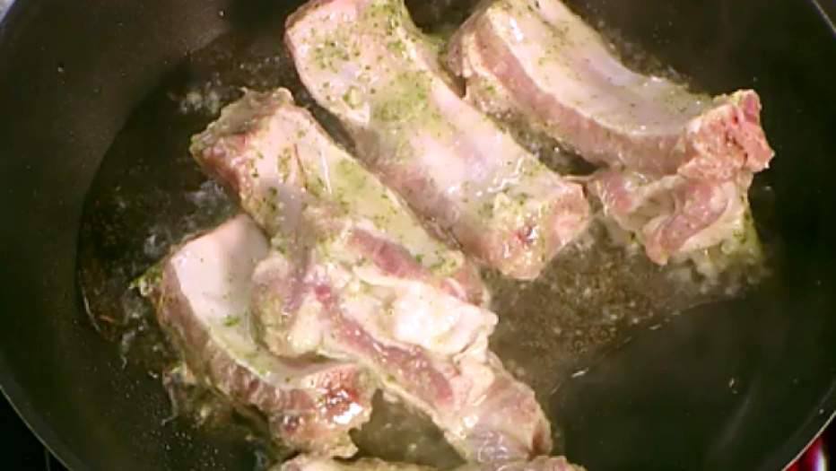Рецепт Свиные рёбрышки в мятном маринаде  шаг-2
