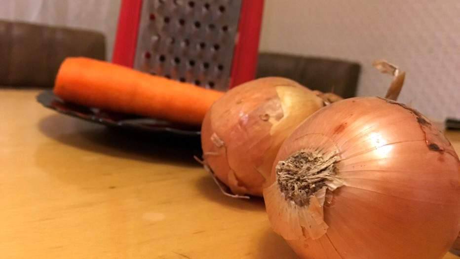 Рецепт Тефтели с морковью шаг-1