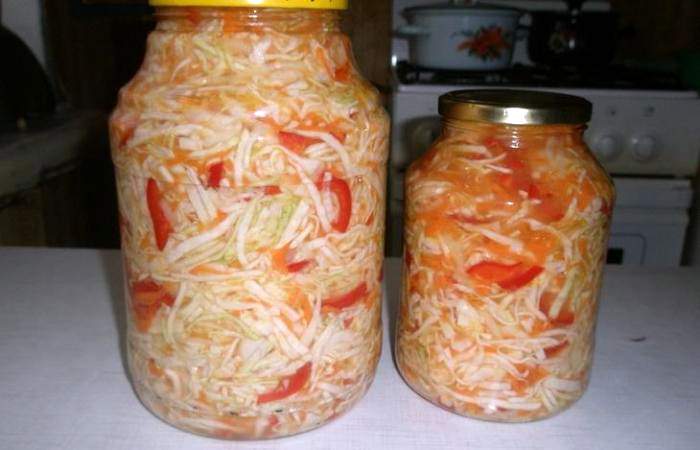 Рецепт Салат из капусты с морковью и перцем на зиму шаг-7