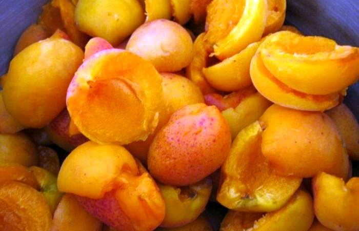 Рецепт Варенье из абрикосов без воды  шаг-2