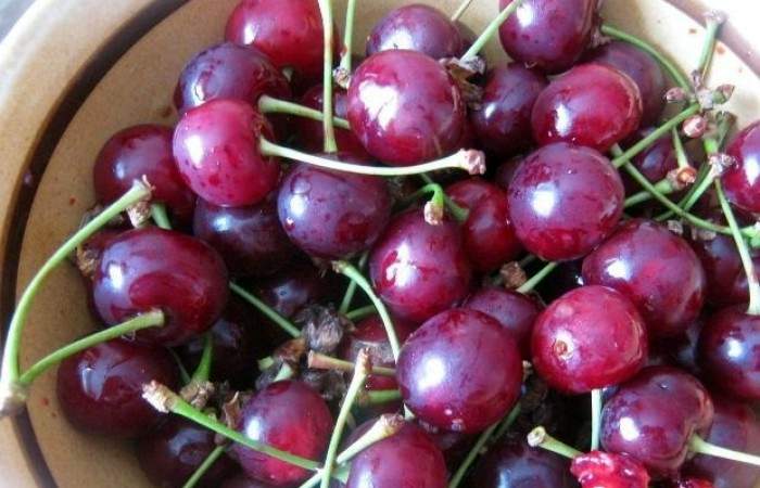 Рецепт Варенье вишневое с косточками  шаг-2