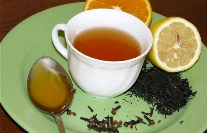 Рецепт Цитрусовый черный чай с медом шаг-1