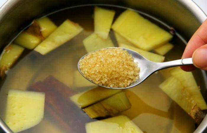 Рецепт Горячий яблочный сидр с корицей и имбирем шаг-3