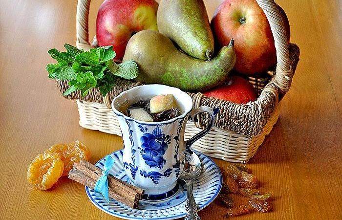 Рецепт Компот из сухофруктов с яблоками и грушами  шаг-4