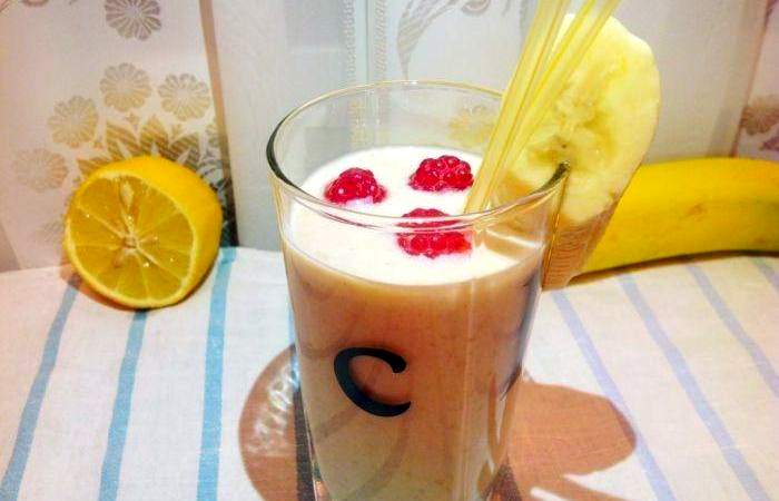 Рецепт Молочный коктейль с бананом и овсяными хлопьями шаг-6