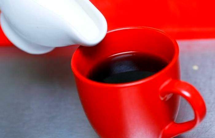 Рецепт Растворимый кофе со льдом шаг-3