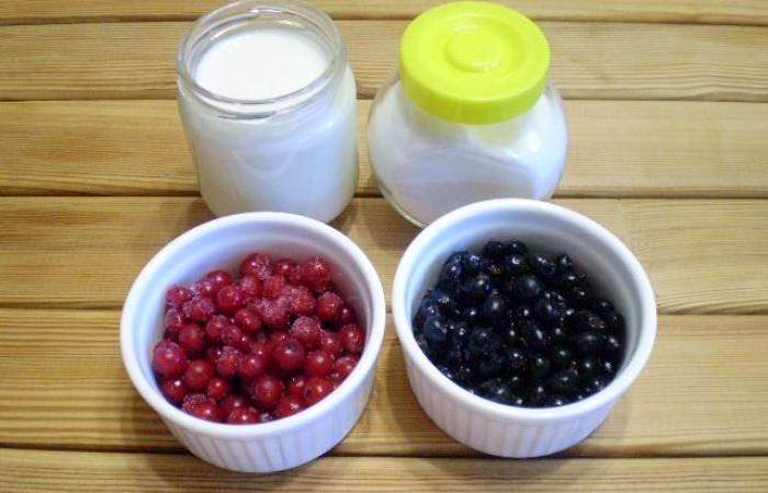 Рецепт Смузи из замороженных ягод шаг-1