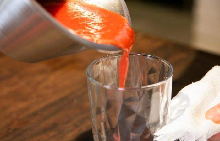 Рецепт Томатный сок из свежих помидоров шаг-6
