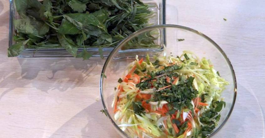 Рецепт Дорада с салатом из савойской капусты шаг-3