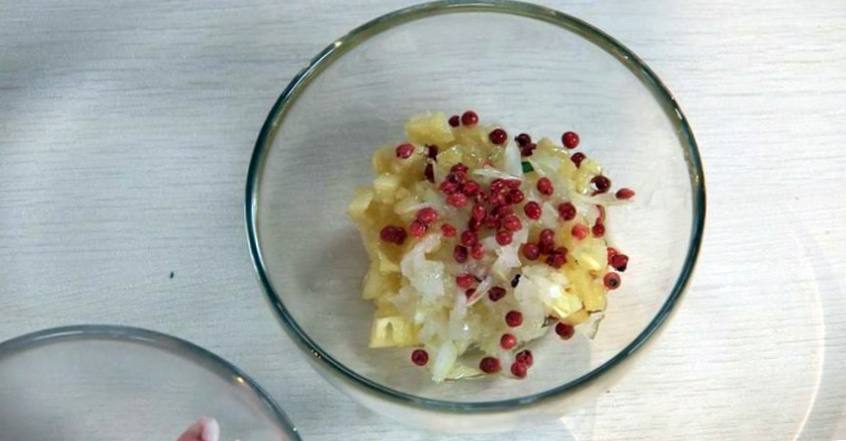 Рецепт Фаршированные кальмары с соусом из ананаса шаг-5