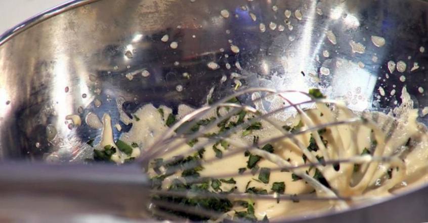 Рецепт Филе судака с зелёной фасолью и ароматным соусом  шаг-4