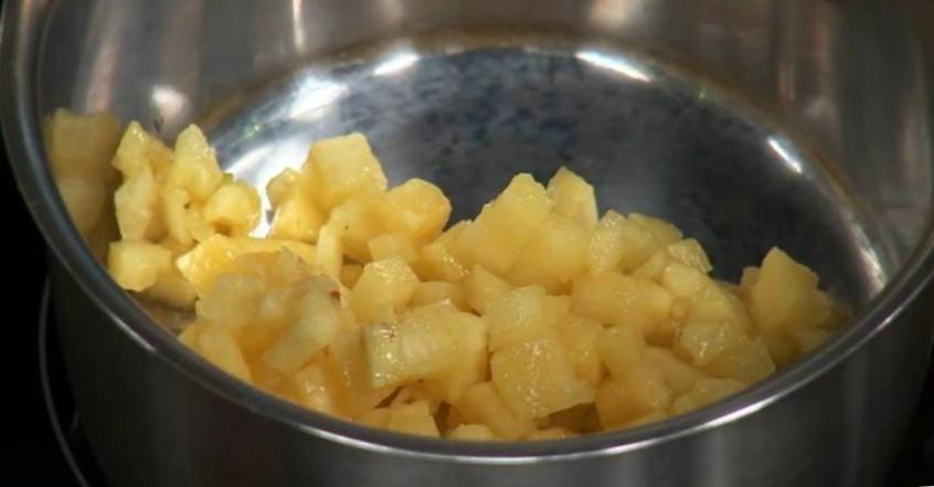 Рецепт Лосось в соусе терияки с кнелями из ананаса и мяты  шаг-2
